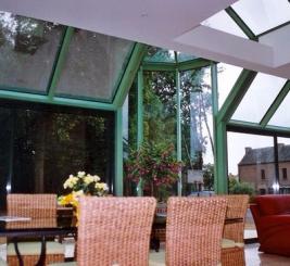 Implantation de menuiserie aluminium pour une extension de maison par MENUISAL Implantation de menuiserie aluminium pour une extension de maison par MENUISAL