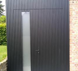 Abri de jardin sur mesure en menuiserie et bardage aluminium réalisé par Menuisal Abri de jardin sur mesure en menuiserie et bardage aluminium réalisé par Menuisal