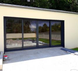 Baie coulissante aluminium à levage version galandage CP 155-LS MR par Menuisal Baie coulissante aluminium à levage version galandage CP 155-LS MR par Menuisal