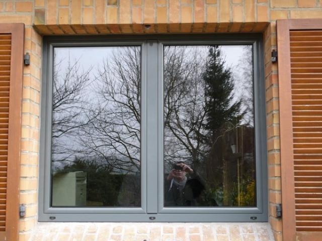 Fenêtre 2 vantaux en aluminium avec oscillo battant