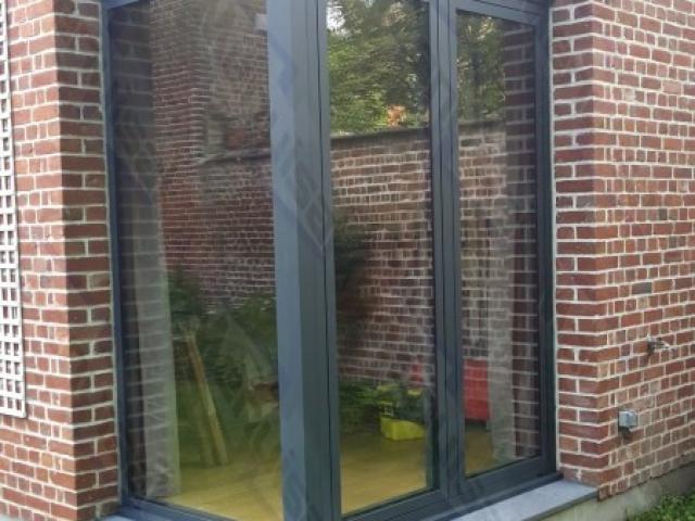 Porte fenêtre aluminium en angle